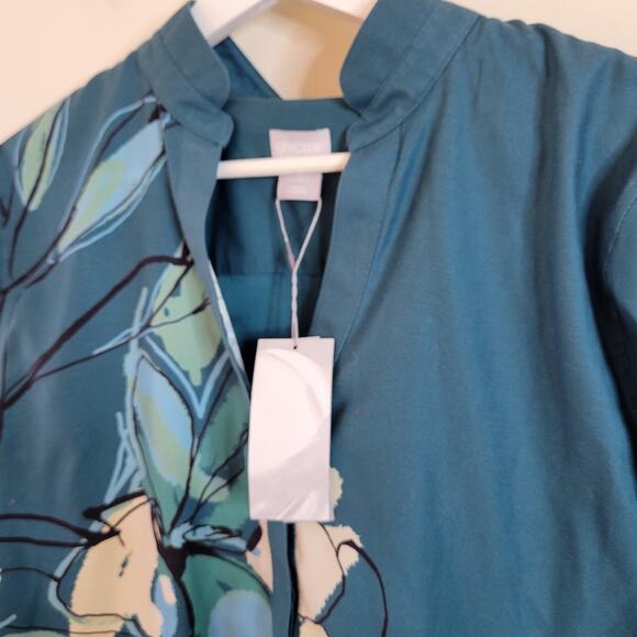 Chico's The No-Iron Stretch Wildflower Print Tunic in Teal size 12 size 2 - Picture 2 of 5